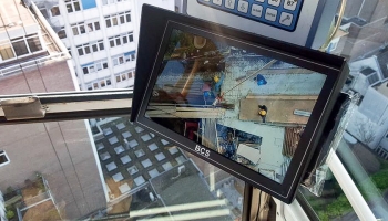 Moderní technologie od JVS zvýší bezpečnost práce s jeřáby na stavbě