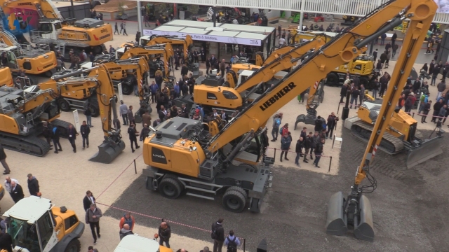 Together. Now & Tomorrow. Liebherr na veletrhu Bauma 2019