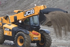 Novinky JCB pro rok 2012 přinesou zákazníkům Terrametu výrazné výhody