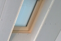 Použití rohového profilu pro hrany ostění střešního okna