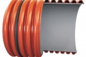 Kanalizační trubka se zdvojenou stěnou systému Magnacor v řezu.