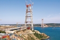 Třetí bosporský most, most s nejvyššími mostními pylony z betonu na světě, spojí po dokončení v roce 2015 evropský a asijský kontinent.