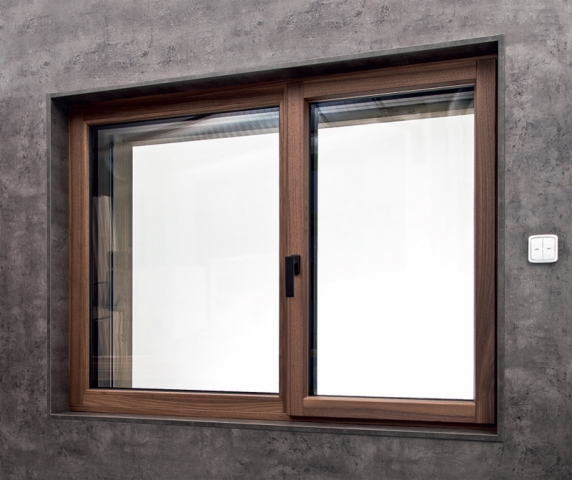 Pro okna Progression je typický bezrámový vzhled z exteriéru, takže okno ve stavbě působí minimalisticky a umožňuje vyniknout architektuře domu.