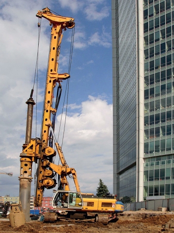 Arkády Pankrác – Zajištění stavební jámy pro stavbu obchodního centra. 
