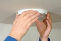 Přívod vzduchu do místnosti, nebo odtah z ní, je možné zajistit prostřednictvím plastových talířových ventilů nebo designových skleněných ­ventilů.
