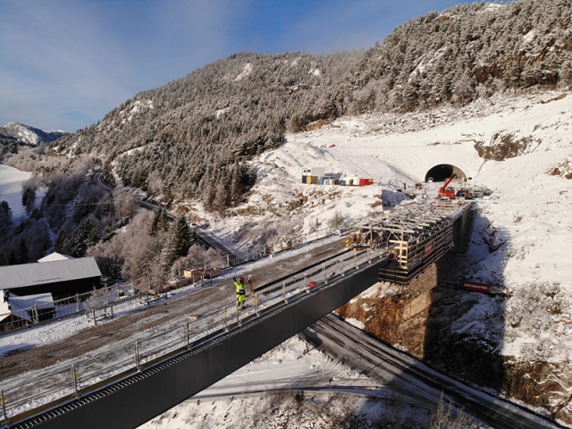 Metrostav dokončil v Norsku svou nejrozsáhlejší stavbu – dva tunely a most přes fjord
