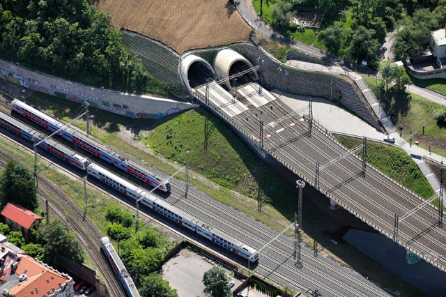 Metrostav 2008 - Nové spojení, tunely pod Vítkovem