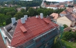 Hliníkové šablony Prefa chrání střechu bytového domu v Českém Krumlově