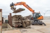 Nové kolové rypadlo Doosan DX165WR-7 se sníženým poloměrem