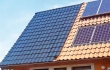 Souvislosti skladby šikmé střechy při použití a instalaci fotovoltaiky