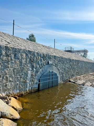 Na počátku června letošního roku byla v pražské Troji dokončena další etapa protipovodňových opatření na ochranu hl. m. Prahy.