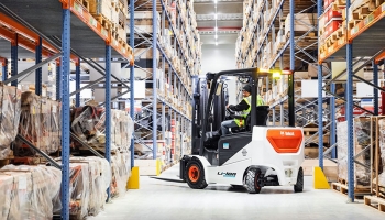 Bobcat představuje na veletrhu LogiMAT nové lithiové baterie, vysokozdvižné vozíky a ...