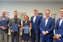 Panattoni Business Park Most Joseph – podpis smlouvy (zleva):

    Václav Zahradníček, náměstek primátora města Most
    Marek Hrvol, primátor města Most
    Klára Sobotková, ředitelka regionálního rozvoje, Panattoni
    Lukáš Musil, člen představenstva, RSJ
    Marcel Kolesár, asset manažer investiční skupiny RSJ
    Vladimír Kosek, ředitel akvizic, Panattoni