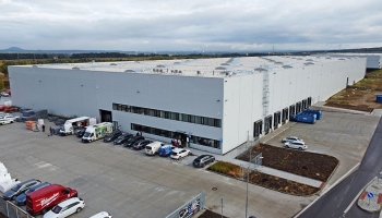 150000 položek zboží pro obor VODO–TOPO. To je nový sklad firmy Gienger v Úžicích u Prahy