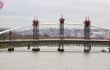 Nosný oblouk Trojského mostu byl osazen do své definitivní polohy